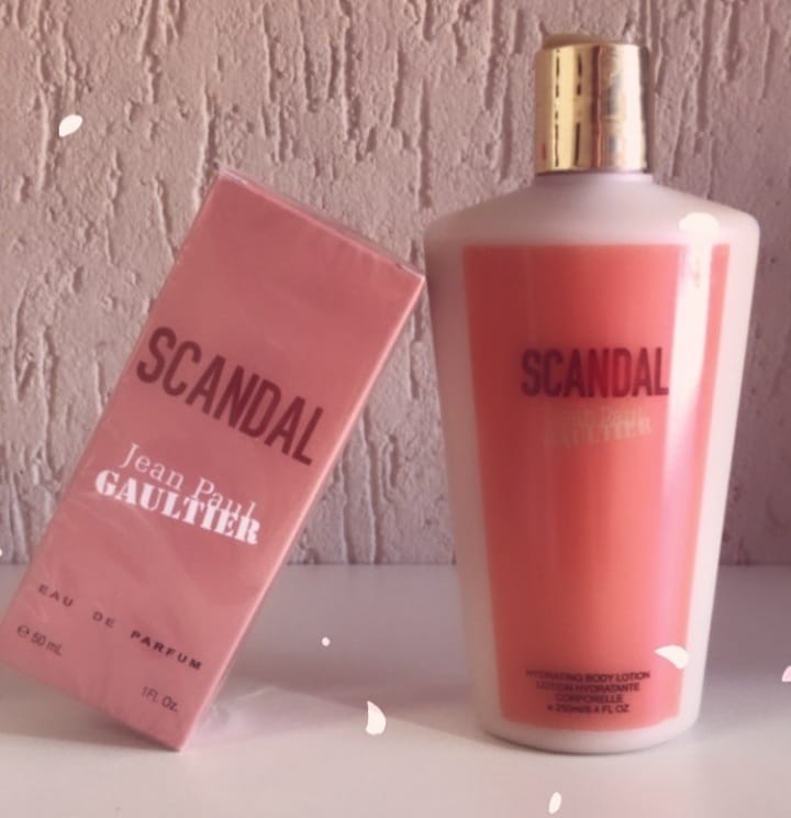 Kit Scandal - Perfume e Hidratante